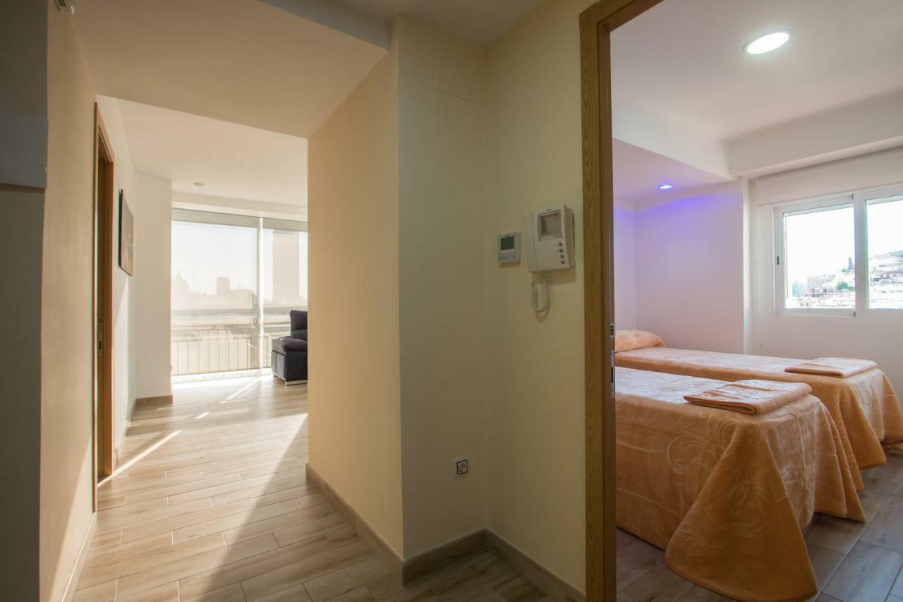 Beach, City Center And Entertainment Alicante Exteriér fotografie