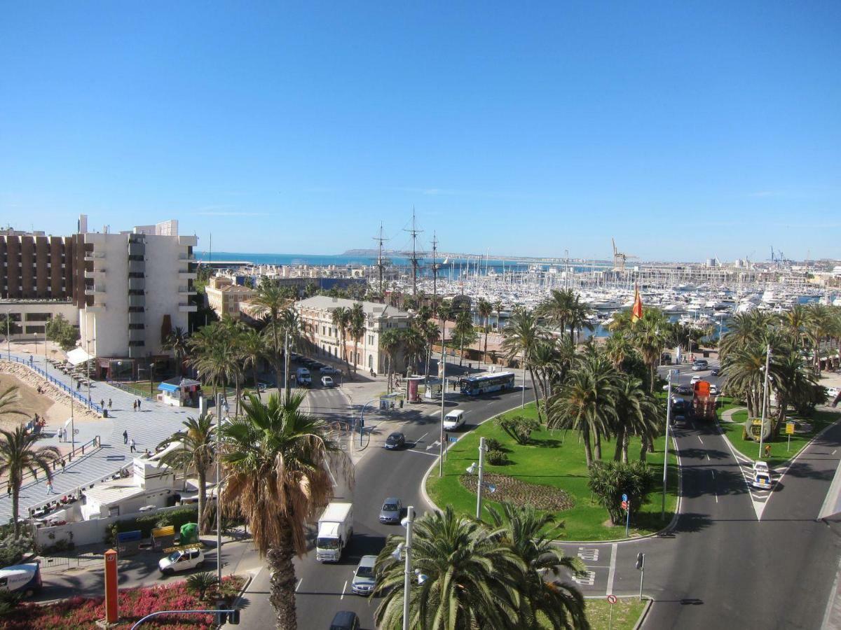 Beach, City Center And Entertainment Alicante Exteriér fotografie