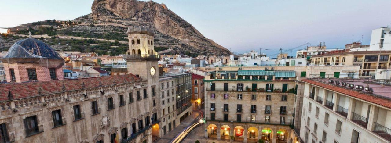 Beach, City Center And Entertainment Alicante Exteriér fotografie